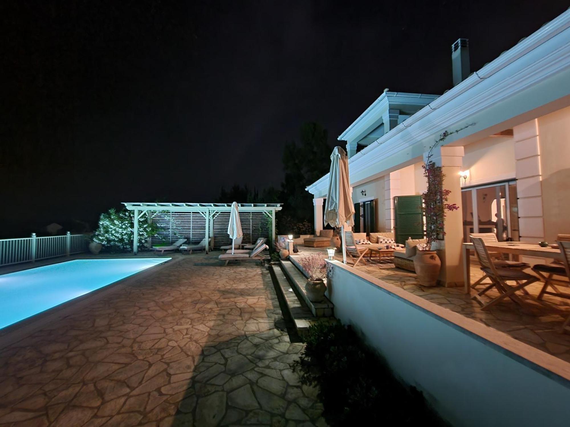 Villa Theia Kavvadades Luaran gambar